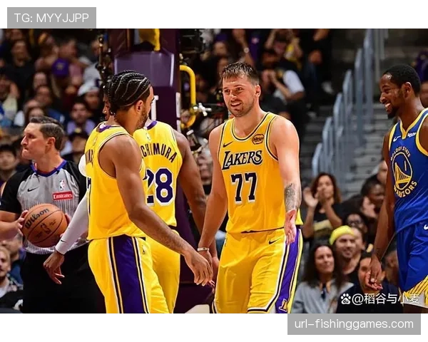 勇士场均跑动距离107.2公里，高强度冲刺次数18.6次压制湖人